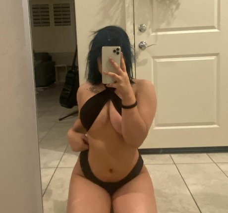 Lilyellowdevil pretty pornstar gallery