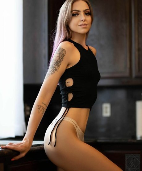 mature wife onlyfans hd picture