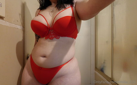 emilia 123 naked pornstar image