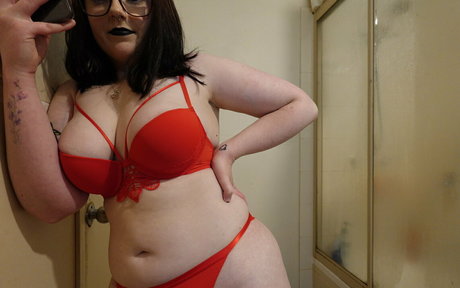 emilia 123 free actress pics