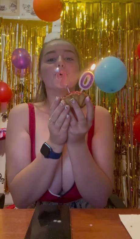 SweetBoobs_ hot pornstar image