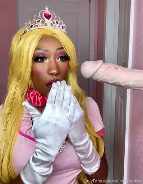 noirekittenfree pretty pornstar pic