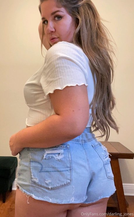 Darling Jones high quality star pics