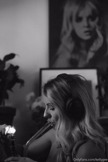 kellygee porn actress photo