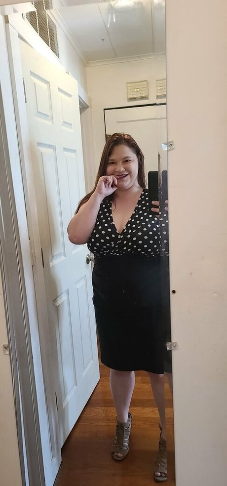 mearathegoddess model hot photos