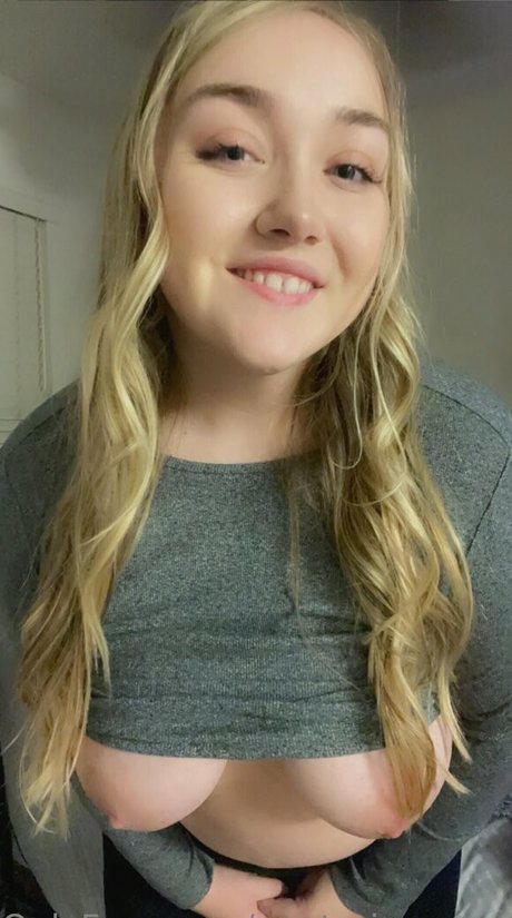 poutprincessxx hot pornstar pictures