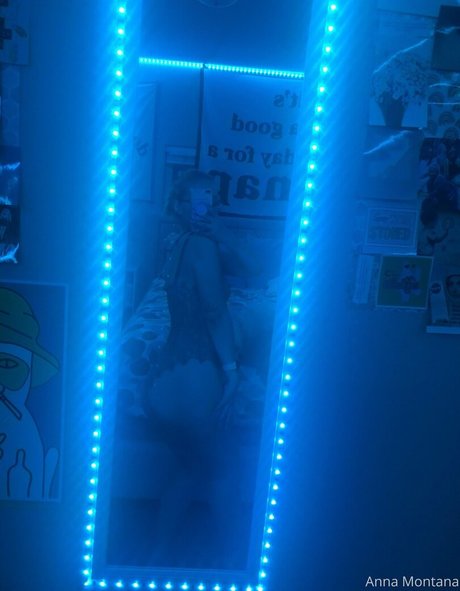 anna1001 pornstar naked images