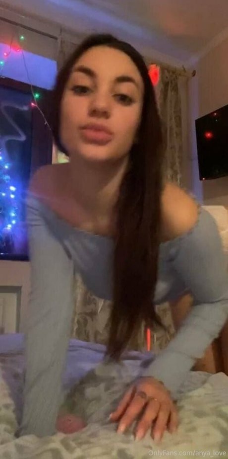 anyalove2 pornographic actress archive