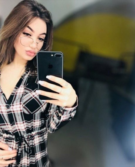 anyalove2 porn model photo