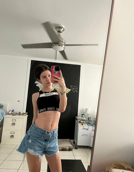 Frenchava perfect pornstar galleries