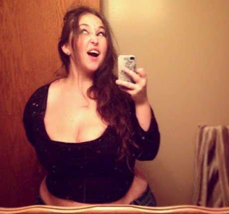 RainIsWet exclusive actress pictures