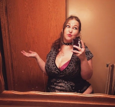 RainIsWet high quality actress pictures