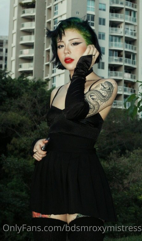 bdsmroxymistress hot actress img