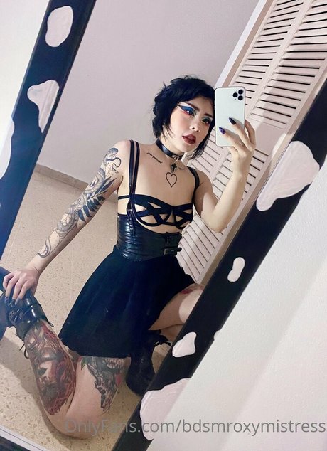 bdsmroxymistress pornstar hot photo