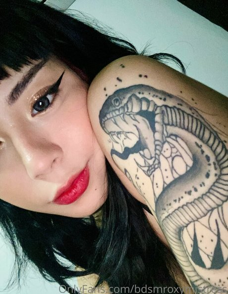 bdsmroxymistress sexy actress image